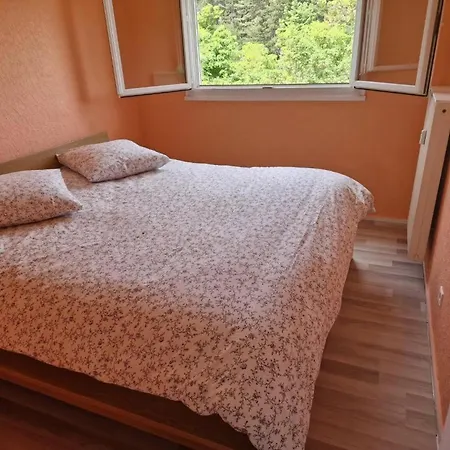 Motte Giron Апартаменты *